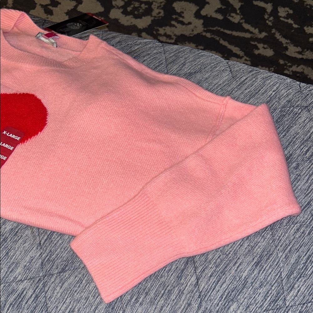 NWT Vince Camuto Heart Sweater Pink Red Graphic Pullover Women's XL - Picture 7 of 12